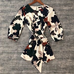 A Pea in the Pod maternity blouse